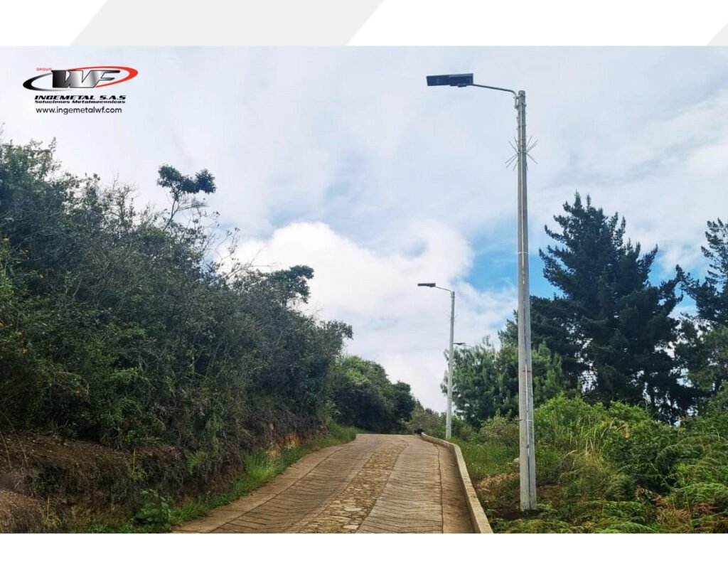 Poste de luz zona rural la mesa Cundinamarca